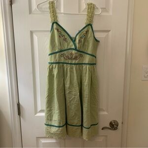 Nick & Mo embroidered dress sz 9